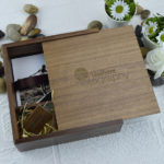 dark Wooden Block and dark Wooden Photobox